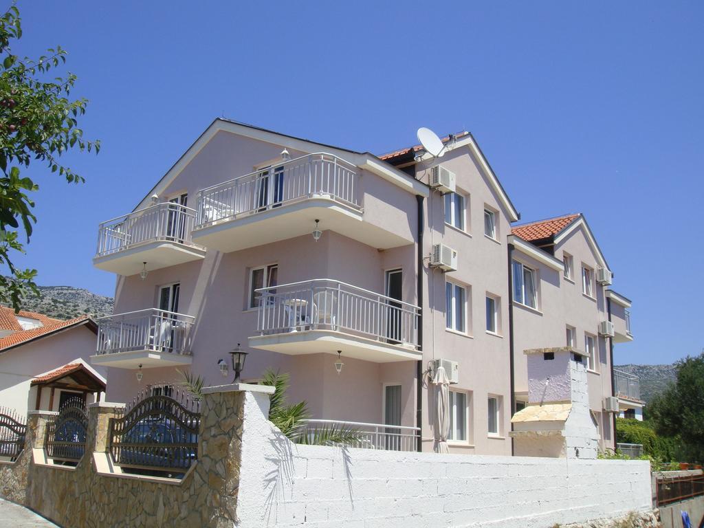 Apartments Villa Pirosi Orebić Esterno foto